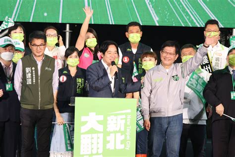 林佳龍攻組織盤奏效！新北同鄉造勢吸萬人雨中相挺 靠「綠熱藍冷」拚逆轉 上報 要聞