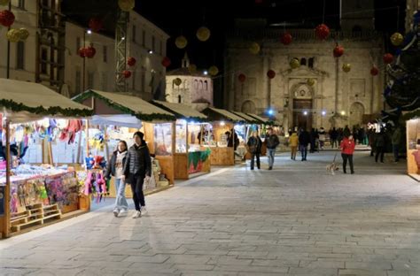 Inaugurato Il Villaggio Di Natale Di Piazza Arringo Piceno News