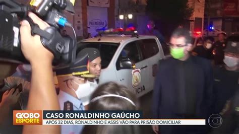 Vídeo Ronaldinho Gaúcho e irmão Assis vão para prisão domiciliar no