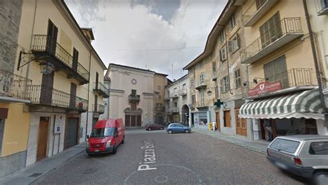 Litigano Per Un Parcheggio A Cuorgn E Gli Punta La Pistola Alla Testa