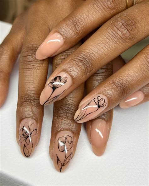 Dashia Golden Artist Nail Artist On Instagram A Flower Does Not