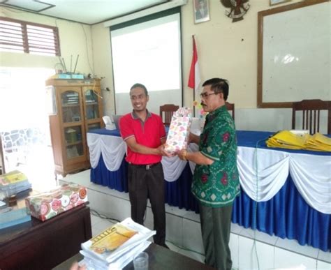 Rapat Rutin Evaluasi Kegiatan Pembelajaran Dan Pelepasan Guru Yang