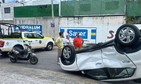 Accidente en la Supermanzana 515 deja un lesionado y tres vehículos con