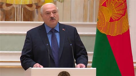 Lukashenko Anuncia Que Buscar La Reelecci N En