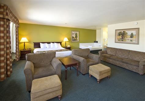 Super 8 McCall Idaho | Premier Affordable Resort Lodging