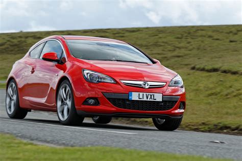 Vauxhall Astra Gtc Review Price And Specs Evo