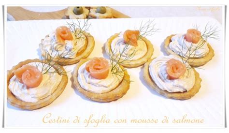 Cestini Di Sfoglia Con Mousse Al Salmone Mani In Frolla