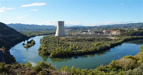 Menys De La Meitat De La Poblaci Est Dacord Que Tanquin Les Centrals