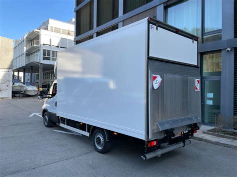 Iveco Daily S H V Kasten Mit Hebeb Hne Und Seitent Re Kaufen Auf