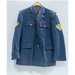 ROYAL CANADIAN AIR FORCE UNIFORM JACKET - Kastner Auctions