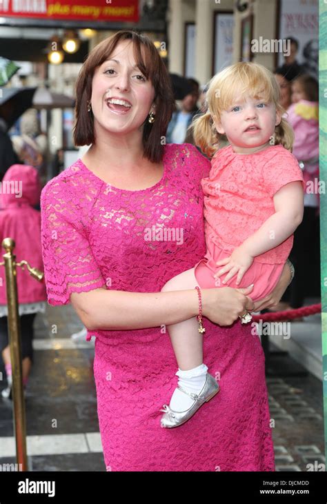 Natalie Cassidy Tochter Elizabeth Fotos Und Bildmaterial In Hoher Auflösung Alamy