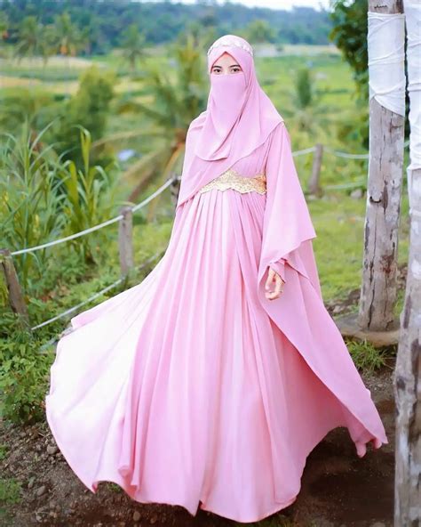 Pin By Unique On Beautiful Muslimahs Muslim Women Fashion Hijab