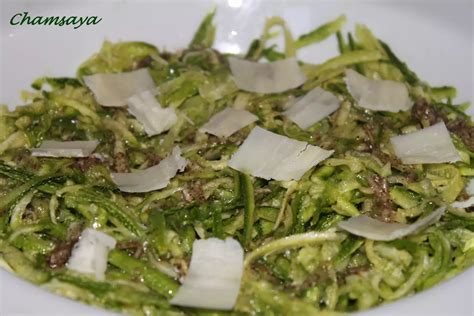 Salade de courgettes crues à la noix de muscade Recette Ptitchef