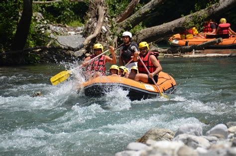 Rafting On The Lao River For Families Rafting Adventure Lao Papasidero