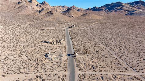 Desert Town Pictures Download Free Images On Unsplash