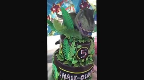 Jurassic Park Birthday Cake With Fondant Vines