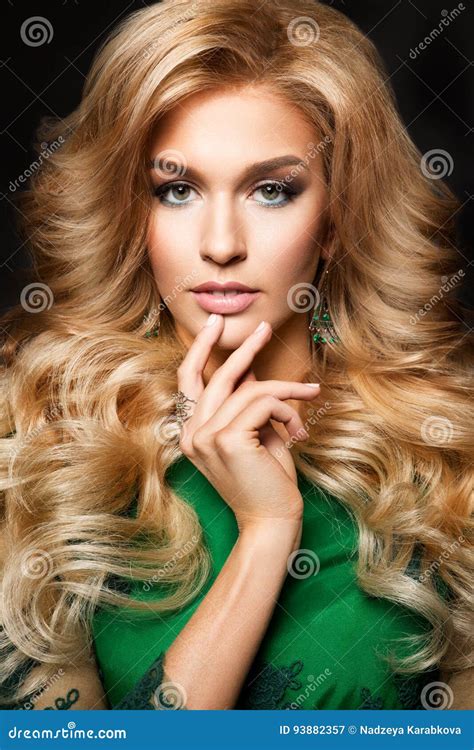 Portrait Of Elegant Blonde Woman With Long Curly Hair And Glamour Makeup Stock Image Image Of