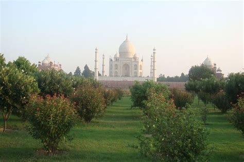 Agra: Mehtab Bagh View Taj Mahal Entry Ticket - GetExplore