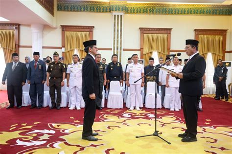 Gubernur Ansar Kukuhkan Mardiyanto Arif Rakhmadi Sebagai Kepala