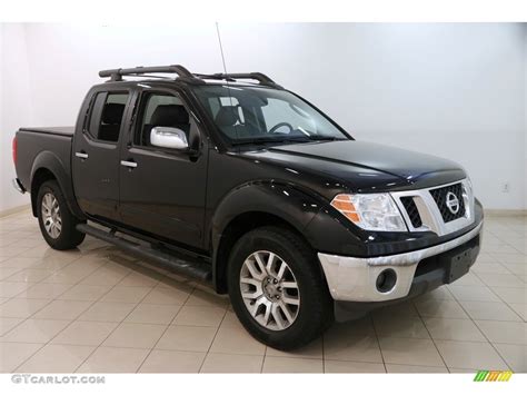 Super Black Nissan Frontier Le Crew Cab X Photo