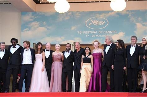 Triangle Of Sadness By Ruben Stlund Premieres At Cannes Daily Sabah