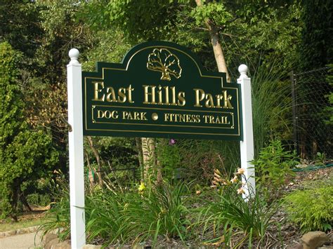 East Hills Dog Park In Livingston Nj Is Favorite For Many Dog Lovers