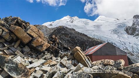 Huayna Potosi Summit – Bolivia Discovery | Climbing