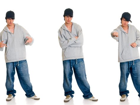 Baggy Jeans The Latest Trend In Men S Fashion See How To Rock Them Here