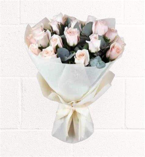 Buy Online Best 20 PEACH ROSES BOUQUET in Dubai