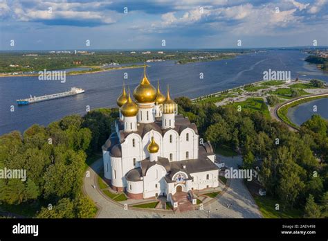 Yaroslavl paisaje urbano fotografías e imágenes de alta resolución Alamy