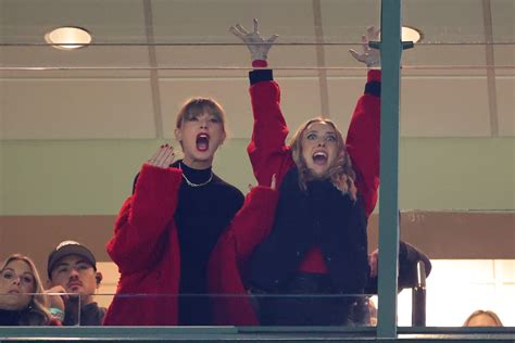 Taylor Swift Winterized Her Chiefs Game Day Outfit With A Red Teddy Coat
