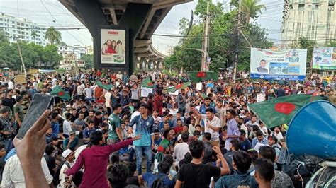 কোটা বাতিলের দাবিতে চট্টগ্রামে ফের সড়ক অবরোধ