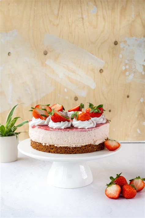 Aardbeien Bavarois Taart Recept Betty S Kitchen