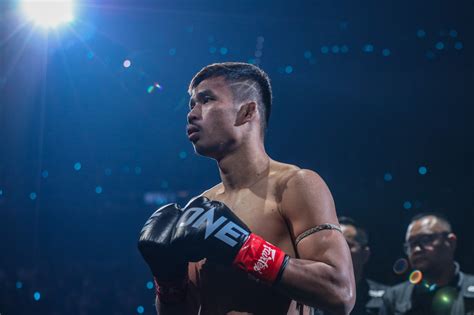 Superlek To Face Kongthoranee In Flyweight Muay Thai Clash At ONE