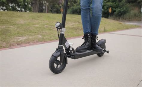 Glion Dolly Electric Scooter Review 2021