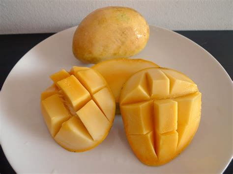 The Traveling Hungryboy: Chaunsa Mangoes in August