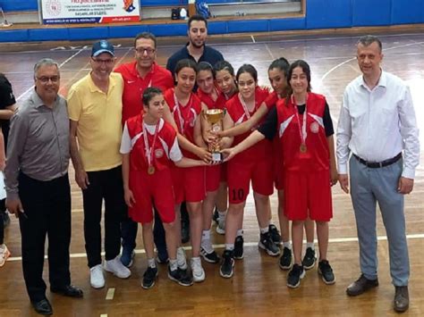 Kiz Basketbol Takimimiz Yon Oldu Efeler Anadolu Lisesi