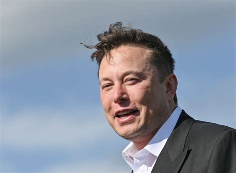 Musk Verkauft Erneut Tesla Aktien Für über 500 Millionen Us Dollar