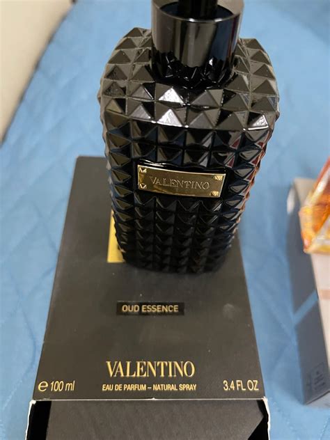 Valentino Noir Absolu Oud Essence Valentino Parfum Ein Es Parfum Für