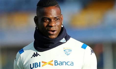 Balotelli Deseja Jogar No Futebol Sul Americano E Cava Vaga Em Clube