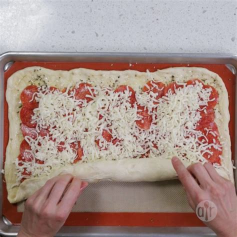 5 Sizzling Secrets To Perfect Pepperoni Bread