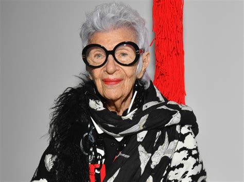 Iris Apfel Death Fashion Icon Iris Apfel Passes Away At 102 Leaving