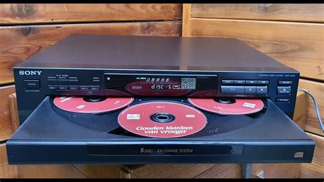 Sony CDP C345 Compact Disk Player With 5 Disc Ex Change System From The