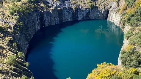 The Big Hole Kimberleys Famous Diamond Mine Youtube