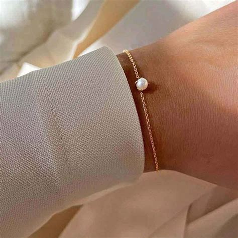 Petite Pearl Bracelet Gold Drakenberg Sjölin 1 2 dagars leverans