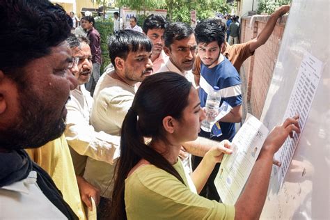 India Youth Congress Protest Against Irregularities In Neet Ug Results