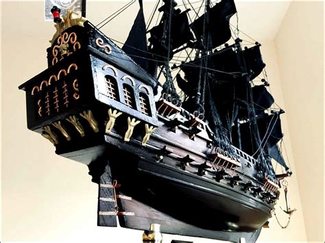 Model Black Pearl Sailing Ship Model