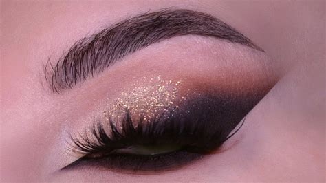 Gold Glitter Smokey Eyes Holiday S Makeup Tutorial Melissa Samways