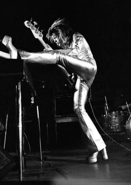 261 Suzi Quatro 1970s Photos And Premium High Res Pictures Getty