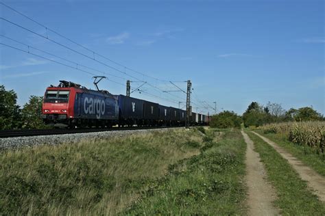 Mit Einem Containerzug Gen S Den Am Nachmittag Des